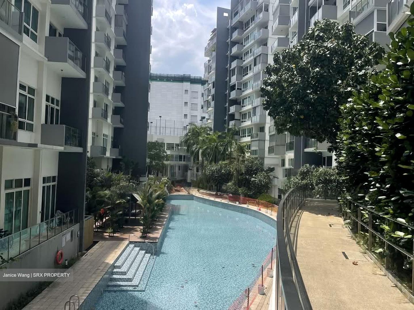 Vacanza @ East (D14), Condominium #549568721